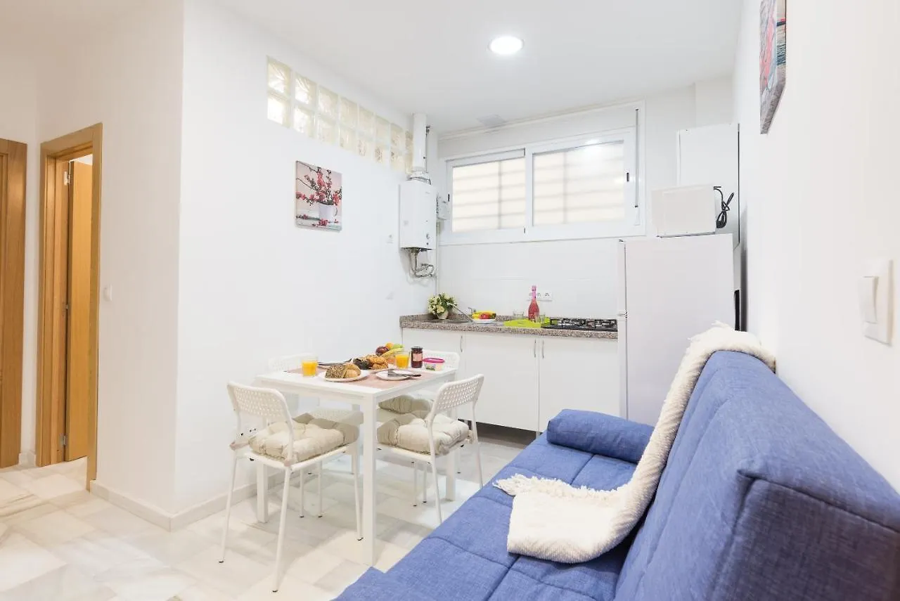 Ole Hostels Malaga Zambrano 0*,  Španělsko