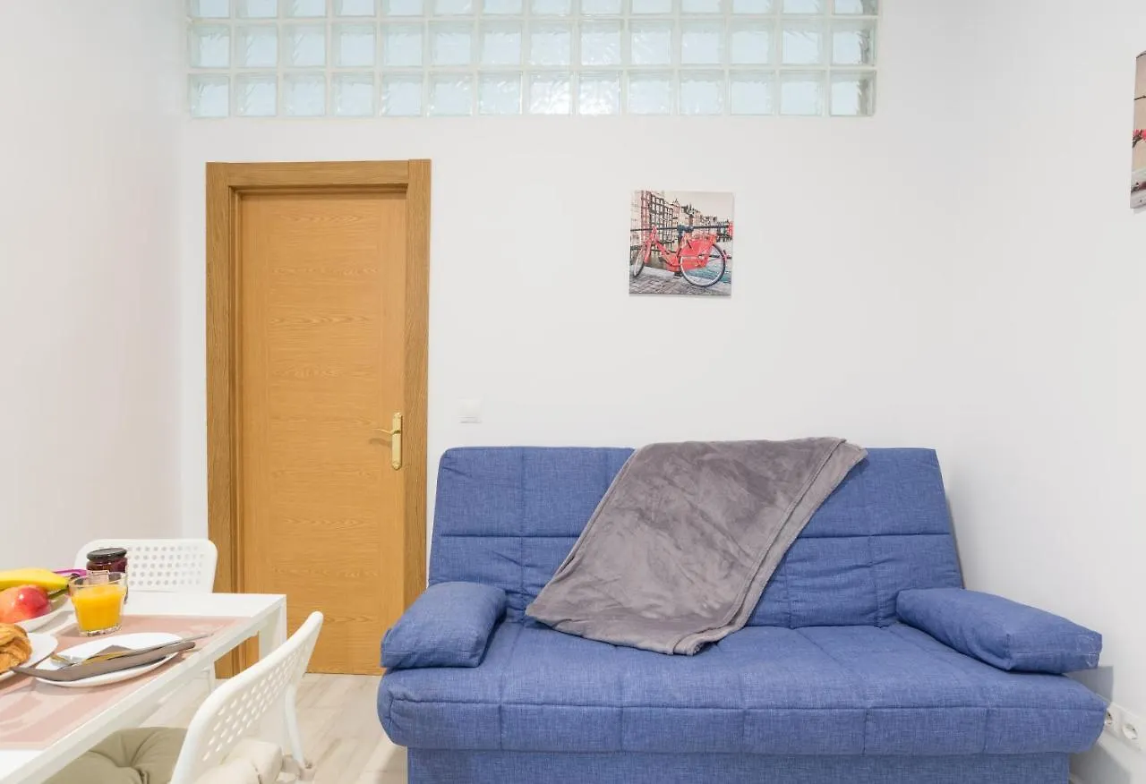 Ole Hostels Malaga Zambrano 0*,  Španělsko