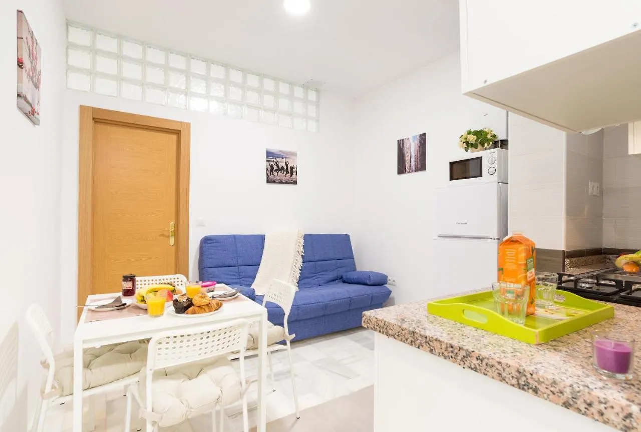 Ole Hostels Malaga Zambrano 0*,  Španělsko